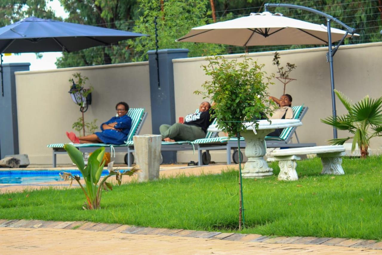 Tranquility Guesthouse Standerton Exteriör bild